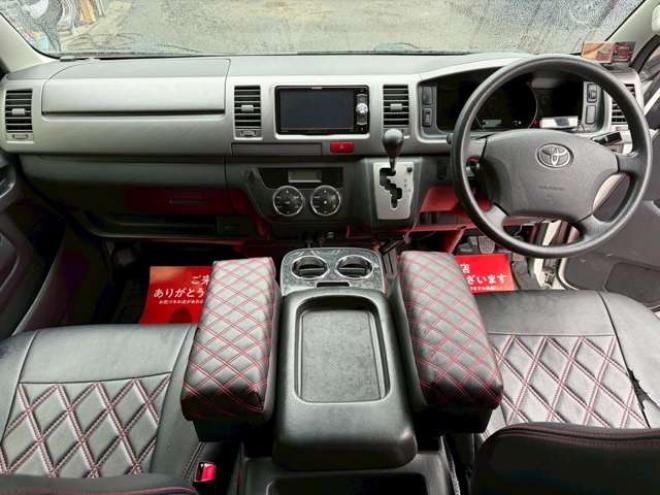 ハイエースバン3.0 スーパーGL ロング ディーゼルターボ 4WD　社外ナビ　地デジ　バックカメラ　ベットキット　ETC　記録簿　パワステ　パワーウィンドウ　エアコン　キーレスエントリー　盗難防止装置　ABS 3000