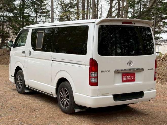 ハイエースバン3.0 スーパーGL ロング ディーゼルターボ 4WD　社外ナビ　地デジ　バックカメラ　ベットキット　ETC　記録簿　パワステ　パワーウィンドウ　エアコン　キーレスエントリー　盗難防止装置　ABS 3000