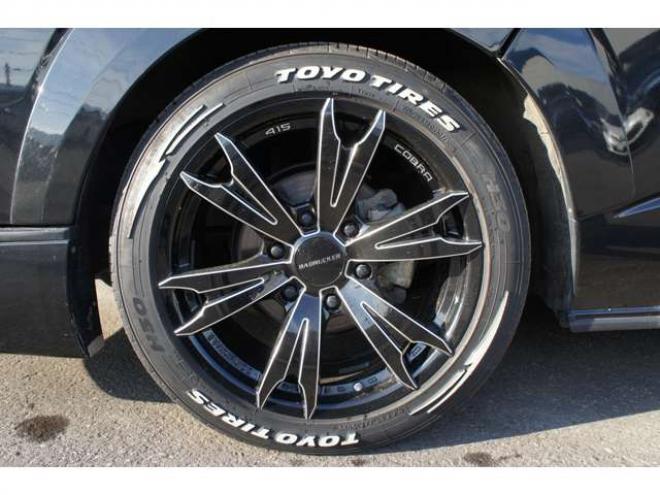 ハイエース2.7 GL ロング ミドルルーフ 4WD　IFUU製　IF-WB8　10人乗り対面ラウンジベッド仕様　415COBRAクリーンルック3フロントスポイラー&バッドラッカー毒牙18インチAW　イクリプス製10.1インチフローティングナヒ　純正EGスターター 2700