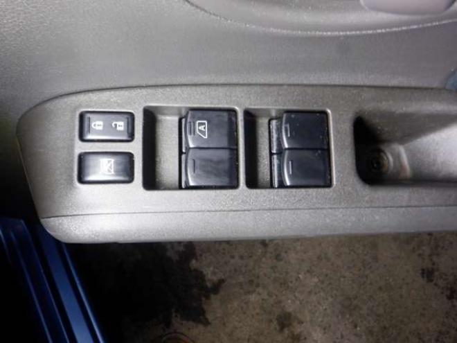 キューブ1.5 15X FOUR 4WD　ナビ・フルセグTV・Bカメラ・純正エンスタ・インテリキー・プッシュスタート・ベンチシート・ETC・ライトレベライザー・寒冷地仕様・ 1500