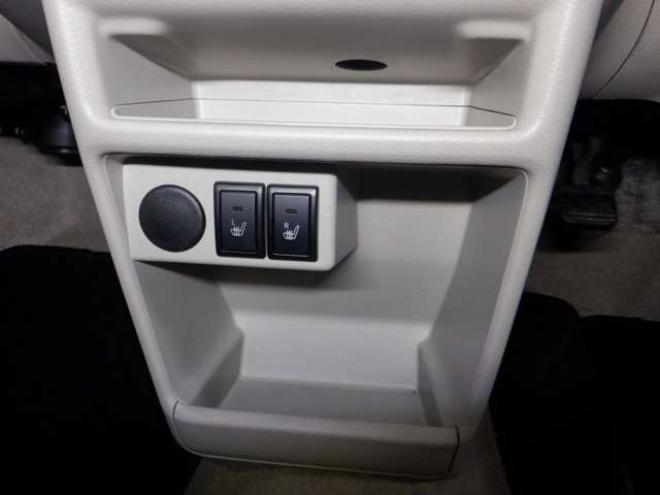 ラパンX 4WD　本州仕入　4WD　ナビ　フルセグTV　B/T　ETC　衝突軽減ブレーキ　HID　シートヒーター　ドアバイザー　スマートキー　プッシュスタート 660