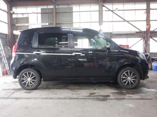 ポルテ1.5 F 4WD　本州仕入・ナビ・TV・Bカメラ・B/T・スマートキー・プッシュスタート・パワスラ・フォグランプ・ライトレベライザー・社外AW・社外エンスタ 1500
