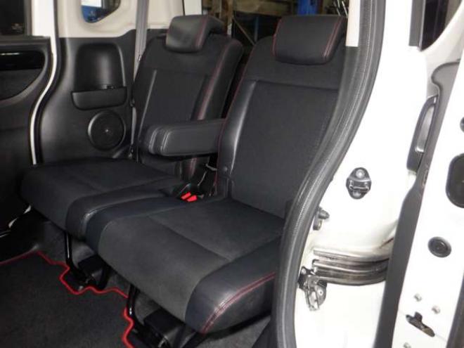 N-BOXカスタムG ターボ Lパッケージ 2トーンカラースタイル 4WD　本州仕入・後期型・ナビ・TV・Bカメラ・B/T・両側電動・クルコン・スマートキー・プッシュスタート・ターボ・HID・ベンチシート・フォグランプ・パドルシフト・前席シートヒーター・純正AW 660