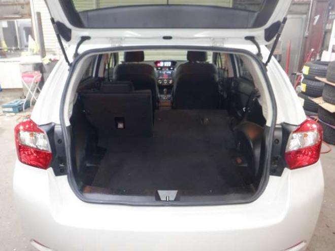 インプレッサスポーツ 2.0 i アイサイト 4WD　本州仕入　4WD　ナビ　フルセグTV  クルコン　バックカメラ　ETC　アイドリングストップ　衝突軽減ブレーキ　HID　フォグランプ　スマートキー　プッシュスタート 2000