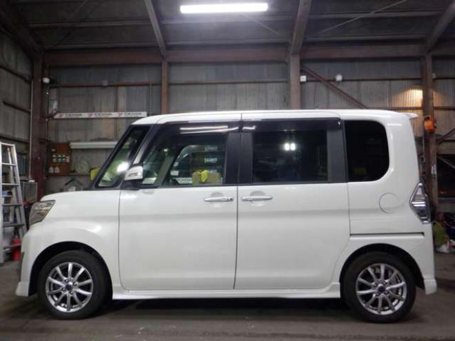 タントカスタム X SA 4WD　ナビ・TV・バックカメラ・B/T・LEDヘッドライト・パワスラ・プッシュスタート・スマートキー・スマアシ・ETC・純正エンスタ・フォグランプ・アイドリングストップ・オートエアコン・オートライト・リアサンシェード 660