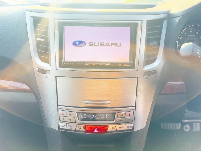 レガシィツーリングワゴン2.5i LパッケージLTD 4WD　ローンが不安な方＜1年保証　社外ナビ　フルセグTV　スマキー＞