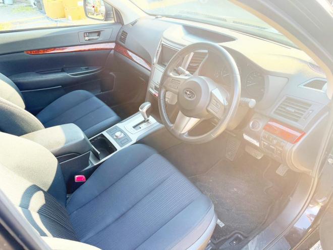 レガシィツーリングワゴン2.5i LパッケージLTD 4WD　ローンが不安な方＜1年保証　社外ナビ　フルセグTV　スマキー＞