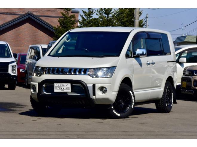 デリカD:5　4WD　Dプレミアム　本州仕入　ワンオーナー　新品タイヤ／１６インチアルミ　社外電動ステップ（両側）　パワーバックドア　ロックフォードサウンド