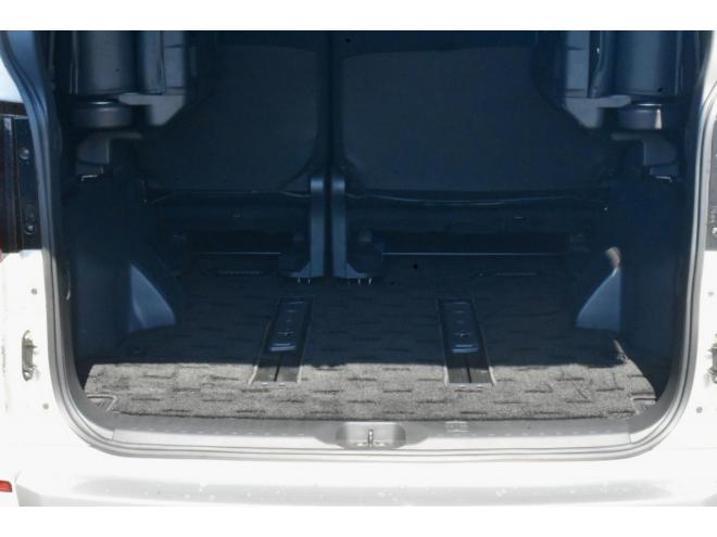 デリカD:5　4WD　Dプレミアム　本州仕入　ワンオーナー　新品タイヤ／１６インチアルミ　社外電動ステップ（両側）　パワーバックドア　ロックフォードサウンド