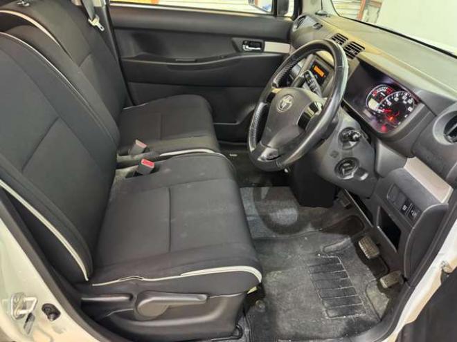 ピクシススペースX 4WD　スマートキー　Egスターター 660