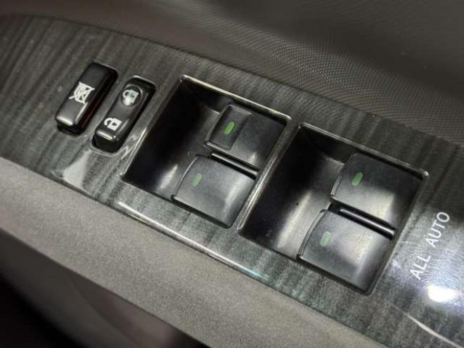 エスティマ2.4 アエラス 4WD　Pスライド　寒冷地仕様　リアヒーター 2400