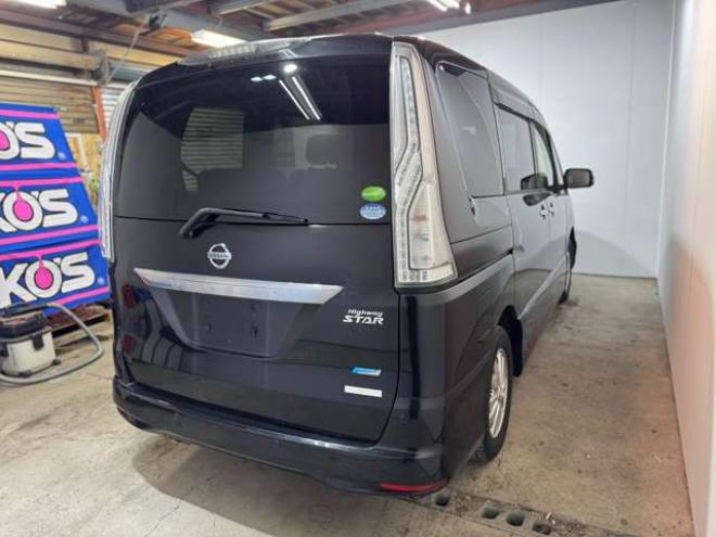 セレナ2.0 ハイウェイスター Vセレクション+Safety アドバンストセーフティ パッケージ 4WD　両側Pスライド　ナビ　TV　Bluetooth 2000