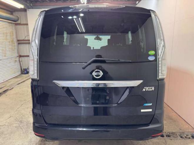 セレナ2.0 ハイウェイスター Vセレクション+Safety アドバンストセーフティ パッケージ 4WD　両側Pスライド　ナビ　TV　Bluetooth 2000