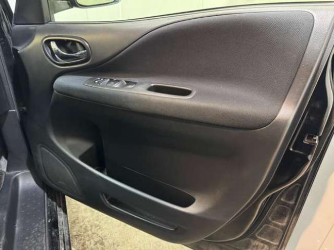 セレナ2.0 ハイウェイスター Vセレクション+Safety アドバンストセーフティ パッケージ 4WD　両側Pスライド　ナビ　TV　Bluetooth 2000