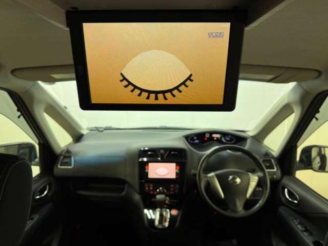セレナ2.0 ハイウェイスター Vセレクション+Safety アドバンストセーフティ パッケージ 4WD　両側Pスライド　ナビ　TV　Bluetooth 2000