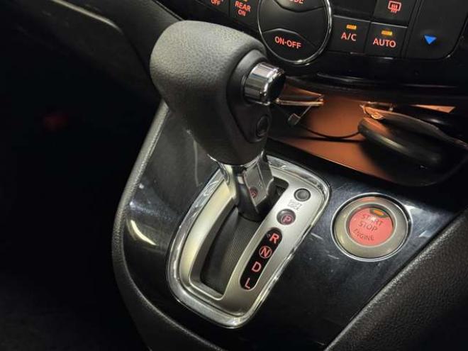 セレナ2.0 ハイウェイスター Vセレクション+Safety アドバンストセーフティ パッケージ 4WD　両側Pスライド　ナビ　TV　Bluetooth 2000