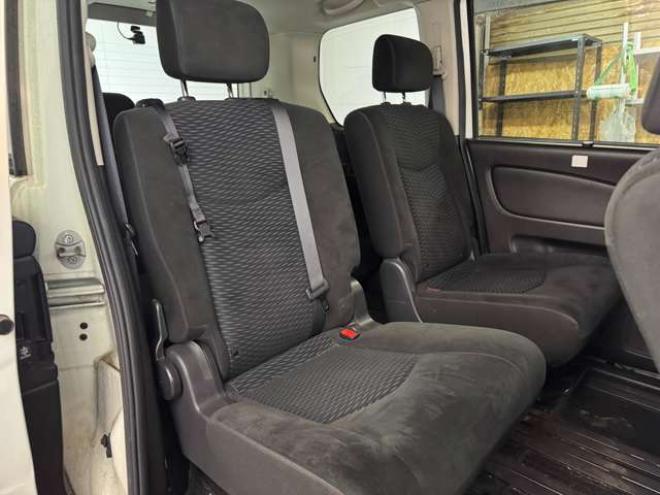 セレナ2.0 ハイウェイスター 4WD　ナビ　TV　Bluetooth　Bカメラ　Pスライド　エマージェンシーB 2000