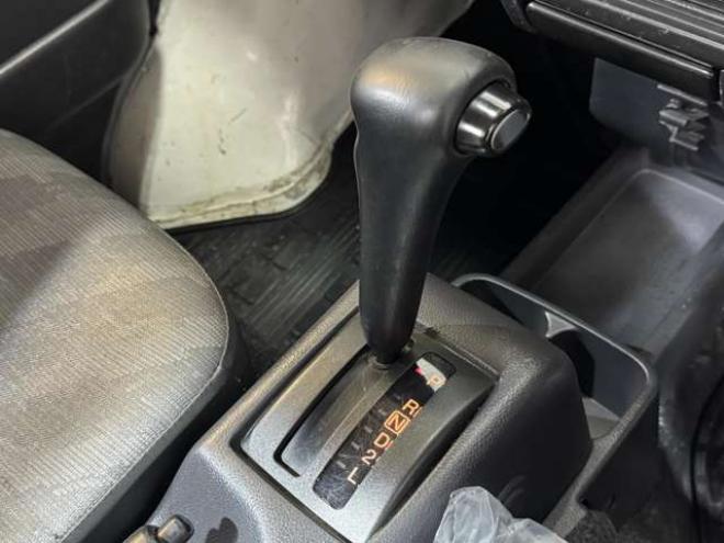 キャリーKCエアコン・パワステ 3方開 4WD　下廻り防錆塗装済 660