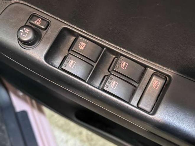 ムーヴコンテL VSII 4WD　アイドリングストップ　ナビ　TV　Bluetooth 660