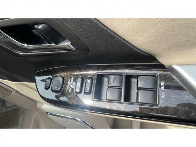 アルファードハイブリッド2.4 G Lパッケージ 4WD　 2400