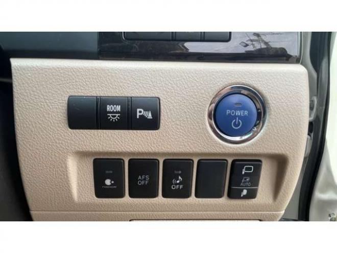 アルファードハイブリッド2.4 G Lパッケージ 4WD　 2400