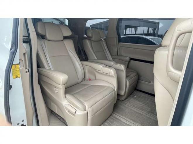 アルファードハイブリッド2.4 G Lパッケージ 4WD　 2400