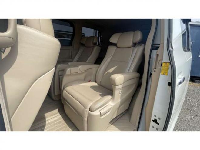 アルファードハイブリッド2.4 G Lパッケージ 4WD　 2400