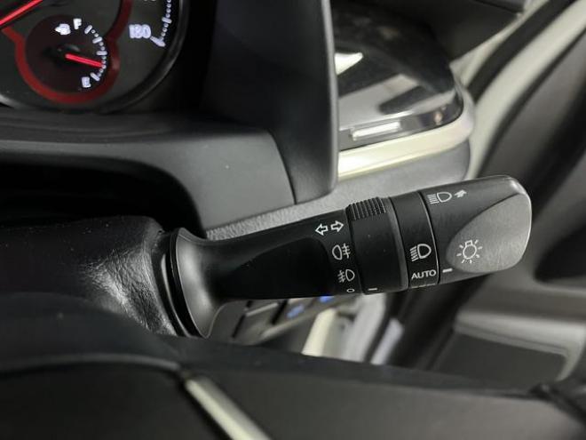 アルファードＳタイプゴールドⅡ　後期型　禁煙車　ＷＥＤＳ２０インチＡＷ　社外１７ＡＷ＋スタッドレスタイヤ　シーケンシャルウィンカー　ドラレコ付デジタルルームミラー　両側パワースライドドア　パワーバックドア　純正フリップダウンモニター 4WD 2500 5Dr