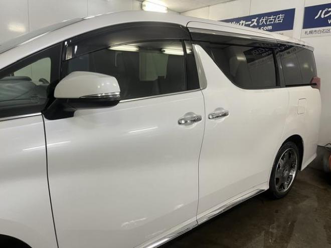 アルファードＳタイプゴールドⅡ　後期型　禁煙車　ＷＥＤＳ２０インチＡＷ　社外１７ＡＷ＋スタッドレスタイヤ　シーケンシャルウィンカー　ドラレコ付デジタルルームミラー　両側パワースライドドア　パワーバックドア　純正フリップダウンモニター 4WD 2500 5Dr