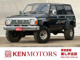 サファリ　4.2 エクストラ標準ルーフグランロード ディーゼル 4WD　リフトアップ　パワステ　パワーウィンドウ　社外グリル　全塗装済　リアヒーター　デフロック　社外キーレス 4200