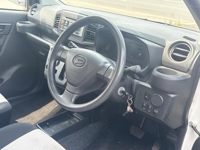 ミライース660X SAⅢ 4WD ローンが不安な方＜優遇ローン＞ 寒冷地仕様　スマートアシスト　アイドリングストップ 4WD 660 5Dr
