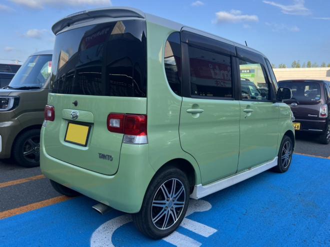 タントL4WD、車検10/8スライドドア、LEDライト、バッテリー新品、エンジンスターター、オイル交換済 、ブレーキローターブレーキパット交換済み、660 5Dr
