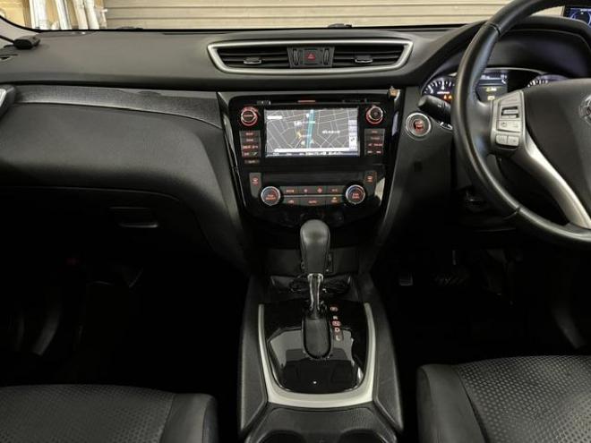 エクストレイル２０Ｘ　ブラックエクストリーマＸ　本州仕入　禁煙車　寒冷地仕様　パワーバックドア　全方位アラウンドビューモニター　社外１７インチＡＷ　純正１７ＡＷ＋スタッドレスタイヤ付　純正ナビ　フルセグ地デジ　ＤＶＤ再生　Ｂｌｕｅｔｏｏｔｈ対応 4WD 2000 5Dr