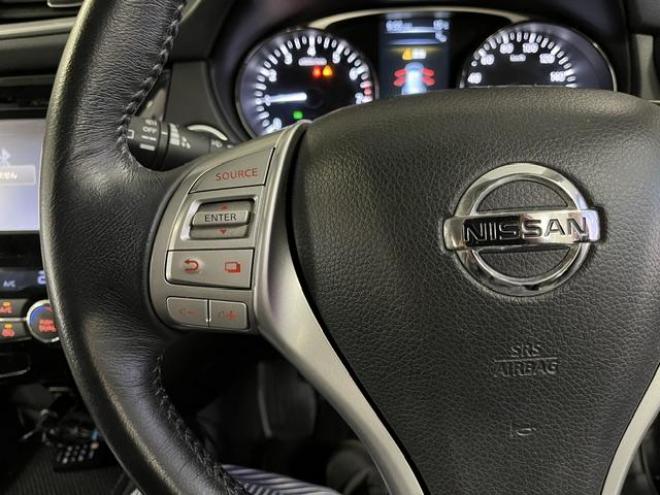 エクストレイル２０Ｘ　ブラックエクストリーマＸ　本州仕入　禁煙車　寒冷地仕様　パワーバックドア　全方位アラウンドビューモニター　社外１７インチＡＷ　純正１７ＡＷ＋スタッドレスタイヤ付　純正ナビ　フルセグ地デジ　ＤＶＤ再生　Ｂｌｕｅｔｏｏｔｈ対応 4WD 2000 5Dr