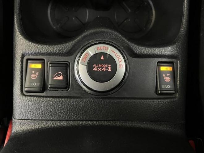 エクストレイル２０Ｘ　ブラックエクストリーマＸ　本州仕入　禁煙車　寒冷地仕様　パワーバックドア　全方位アラウンドビューモニター　社外１７インチＡＷ　純正１７ＡＷ＋スタッドレスタイヤ付　純正ナビ　フルセグ地デジ　ＤＶＤ再生　Ｂｌｕｅｔｏｏｔｈ対応 4WD 2000 5Dr