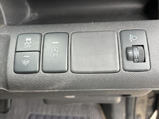 ステップワゴン2.0G 4WD　ローンが不安な方＜優遇ローン＞1年保証　両側スライドドア　社外オーディオ