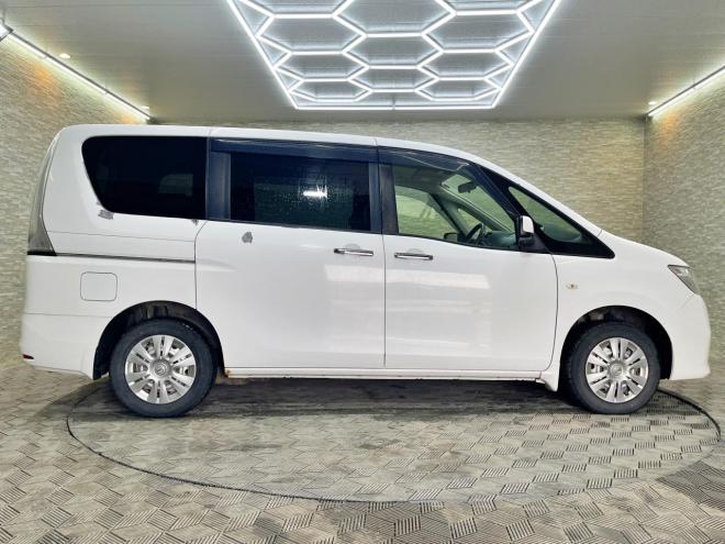 セレナ20S 4WD 5年保証 夏冬タイヤ 自社認証工場 車検整備2年付 寒冷地仕様 禁煙