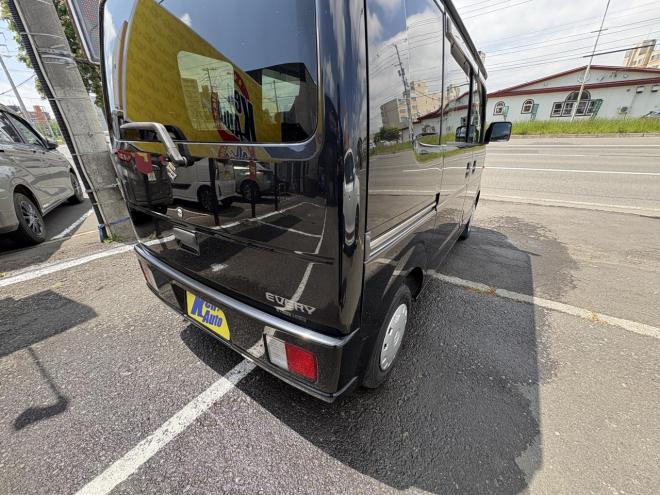 エブリイEVERY VAN 4WD JION TURBO本州仕入　寒冷地仕様　リアヒーター　TURBO ブルートゥースフルセグナビ　格納ミラーETC　エンジンオイル交換　全磨き済　スタットレス付 4WD 660 5Dr