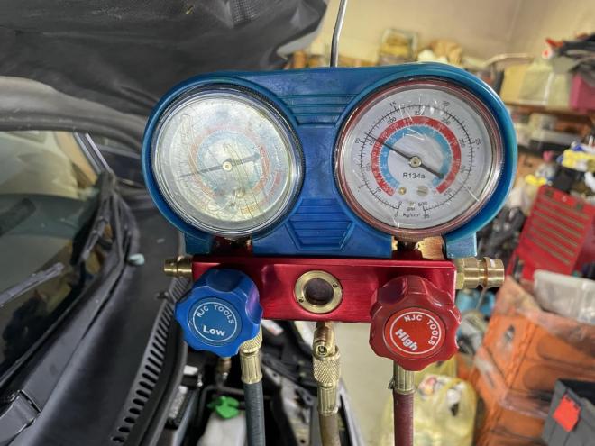 エブリイEVERY VAN 4WD JION TURBO本州仕入　寒冷地仕様　リアヒーター　TURBO ブルートゥースフルセグナビ　格納ミラーETC　エンジンオイル交換　全磨き済　スタットレス付 4WD 660 5Dr