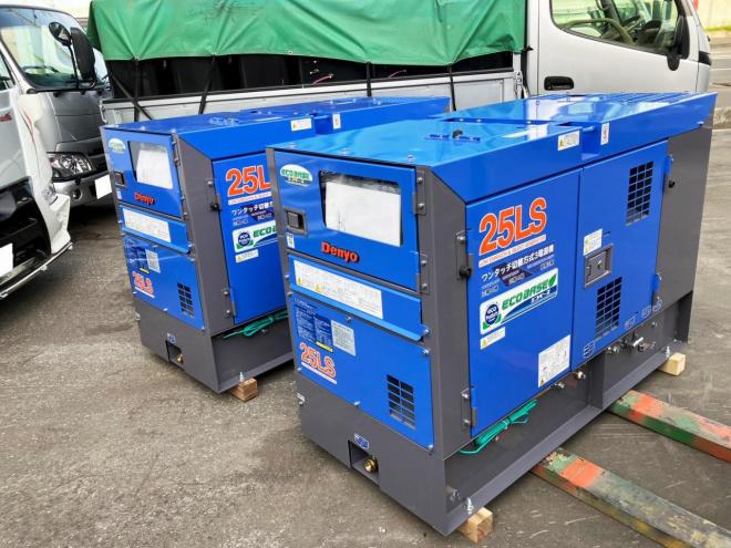 発電機デンヨー　新品　DCA-25LSKE　エンジン発電機　