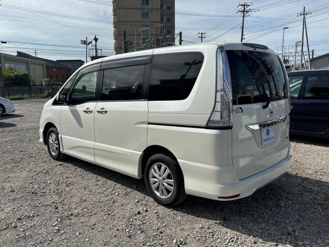 セレナ2.0HスターVセレクション+Safety 4WD　ローンが不安な方＜優遇ローン＞本州仕入　1年保証　両側パワースライドドア 