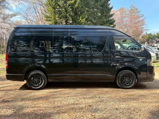 ハイエースコミューター 2.5 GL ディーゼルターボ 4WD　社外アルミ　パワステ　パワーウィンドウ　キーレスエントリー　ETC　ドライブレコーダー　片側電動スライドドア　後席モニタ　TV　ナビ　バックカメラ　エアコン　ABS　横滑り防止装置　全塗装済 2500