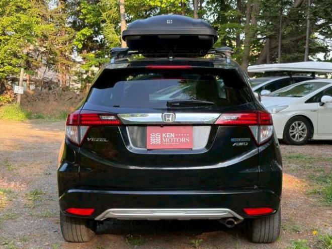 ヴェゼル1.5 ハイブリッド Z ホンダセンシング 4WD　クルーズコントロール　パワステ　パワーウィンドウ　エアコン　純正ナビ　バックカメラ　純正アルミホイール　ABS　キーレスエントリー　パドルシフト　シートヒーター　パワーシート 1500