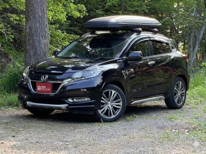 ヴェゼル1.5 ハイブリッド Z ホンダセンシング 4WD　クルーズコントロール　パワステ　パワーウィンドウ　エアコン　純正ナビ　バックカメラ　純正アルミホイール　ABS　キーレスエントリー　パドルシフト　シートヒーター　パワーシート 1500
