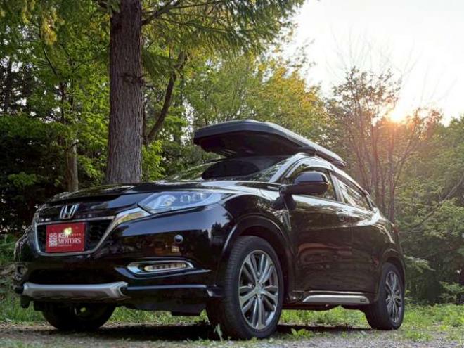 ヴェゼル1.5 ハイブリッド Z ホンダセンシング 4WD　クルーズコントロール　パワステ　パワーウィンドウ　エアコン　純正ナビ　バックカメラ　純正アルミホイール　ABS　キーレスエントリー　パドルシフト　シートヒーター　パワーシート 1500