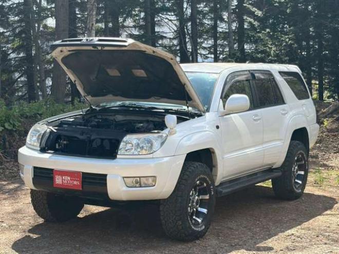 ハイラックスサーフ2.7 SSR-G 4WD　禁煙車　パワステ　パワーウィンドウ　ETC　社外ナビ　バックカメラ　キーレスエントリー　リフトアップ　エンジンスターター　寒冷地仕様　ABS　エアコン　盗難防止装置　社外アルミホイール 2700