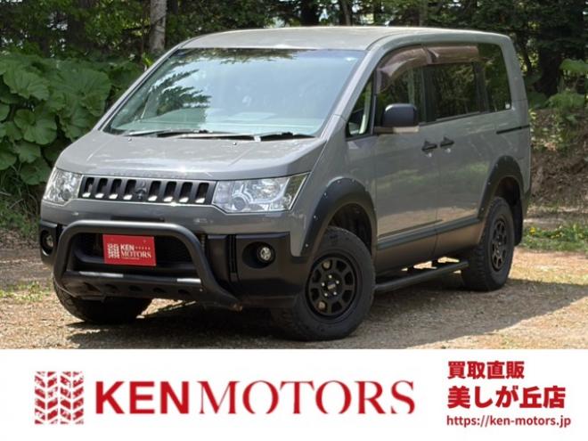 デリカD：5 2.4 シャモニー 4WD　両側電動スライドドア　クルーズコントロール　TV　ナビ　バックカメラ　パワステ　パワーウィンドウ　盗難防止装置　横滑り防止装置　キーレスエントリー　寒冷地仕様 2400