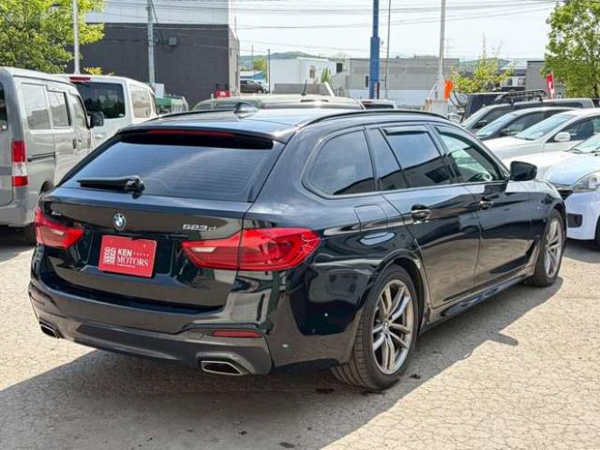BMW5シリーズツーリング 523d xドライブ Mスピリット ディーゼルターボ　フルセグTV　ナビ　全方位カメラ　パワステ　パワーウィンドウ　ETC　エアコン　記録簿　キーレスエントリー　アルミホイール　ドライブレコーダー　パワーバックドア 正規輸入車 4WD 2000