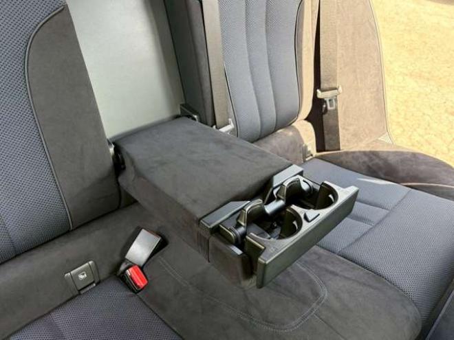 BMW5シリーズツーリング 523d xドライブ Mスピリット ディーゼルターボ　フルセグTV　ナビ　全方位カメラ　パワステ　パワーウィンドウ　ETC　エアコン　記録簿　キーレスエントリー　アルミホイール　ドライブレコーダー　パワーバックドア 正規輸入車 4WD 2000