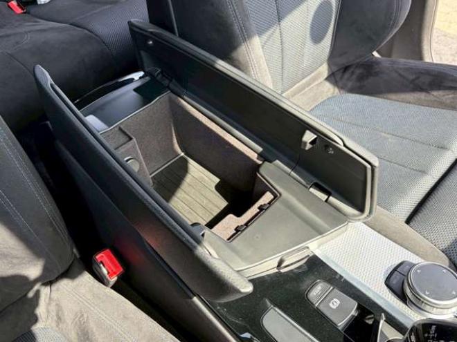 BMW5シリーズツーリング 523d xドライブ Mスピリット ディーゼルターボ　フルセグTV　ナビ　全方位カメラ　パワステ　パワーウィンドウ　ETC　エアコン　記録簿　キーレスエントリー　アルミホイール　ドライブレコーダー　パワーバックドア 正規輸入車 4WD 2000